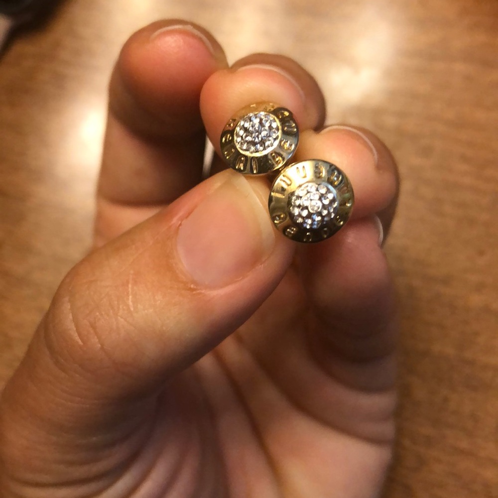 Henri Bendel pave gold studs